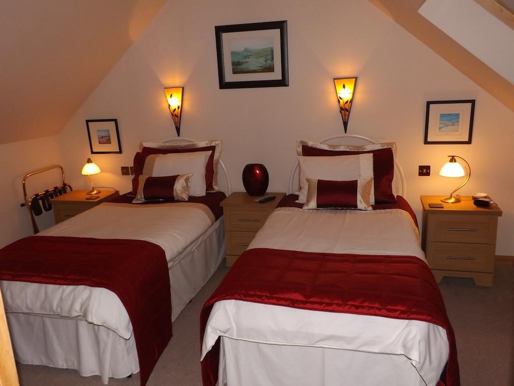 Castleview Bed & Breakfast ดัฟฟ์ทาวน์ ภายนอก รูปภาพ